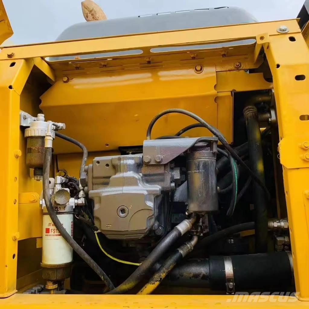 Komatsu PC 200 Koparki gąsienicowe