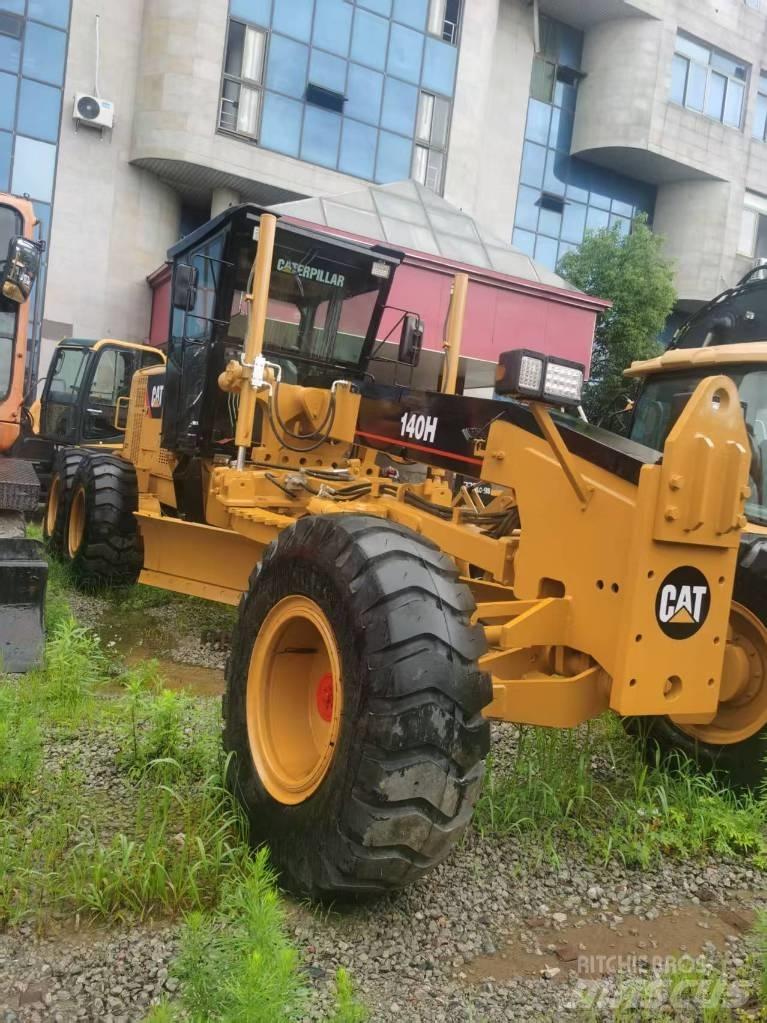 CAT 140 H Równiarki