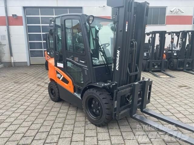 Doosan D35C-9 Wózki Diesla