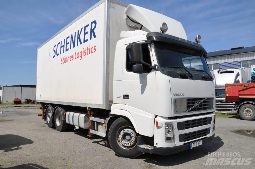 Volvo FH440 6X2 Samochody ciężarowe ze skrzynią zamkniętą