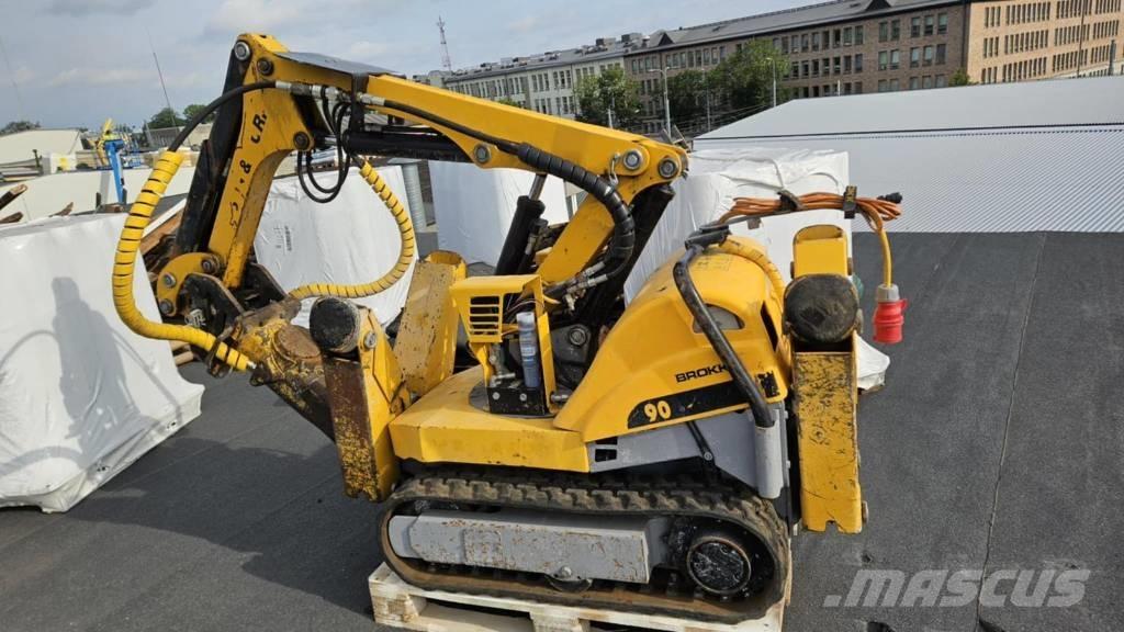 Brokk 90 Koparki wyburzeniowe