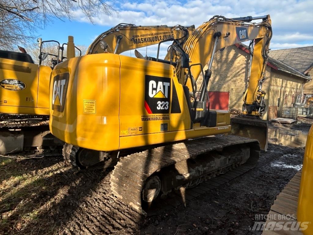 CAT 323 Nextgen Koparki gąsienicowe