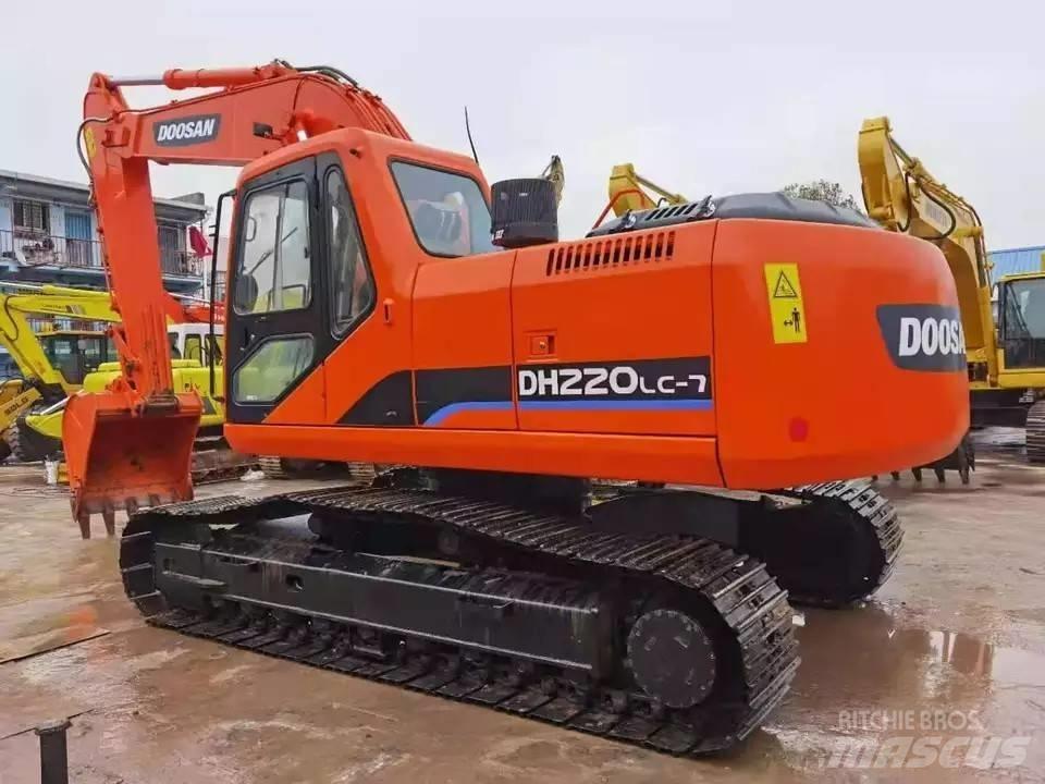 Doosan DH 220 Koparki gąsienicowe