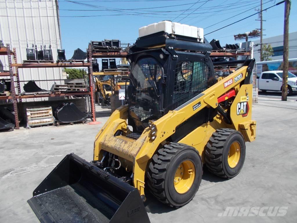 CAT 262D3 Ładowarki burtowe