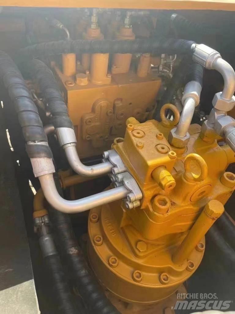 Sany SY 215 Koparki gąsienicowe