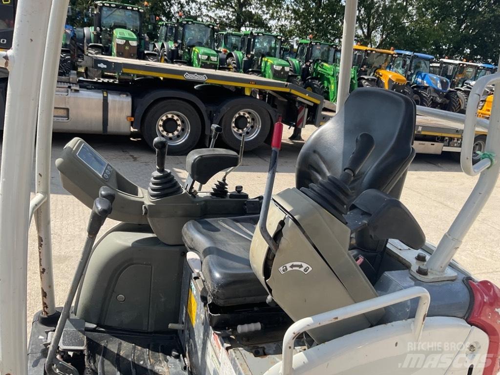 Takeuchi TB 216 Minikoparki