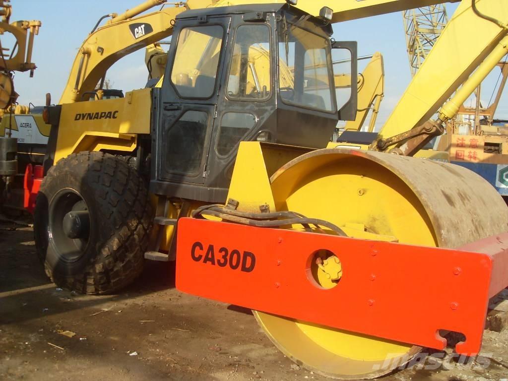 Dynapac CA 30 D Walce jednobębnowe
