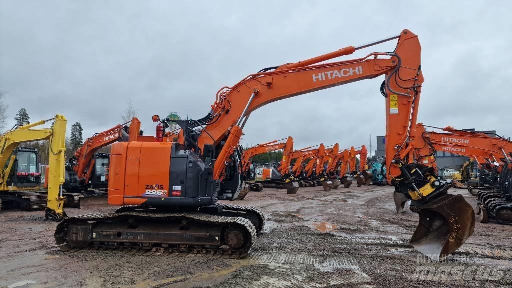 Hitachi ZX225USLC-6 Koparki gąsienicowe