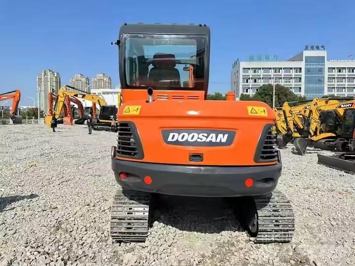 Doosan DX60-9C Koparki gąsienicowe