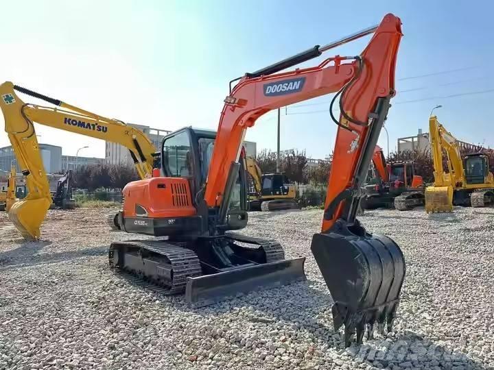 Doosan DX60-9C Koparki gąsienicowe