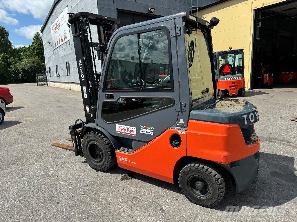 Toyota 52-8FDF25 Wózki Diesla