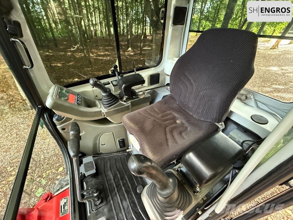 Takeuchi TB 216 Minikoparki