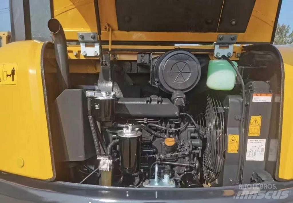 Komatsu PC 56 Minikoparki