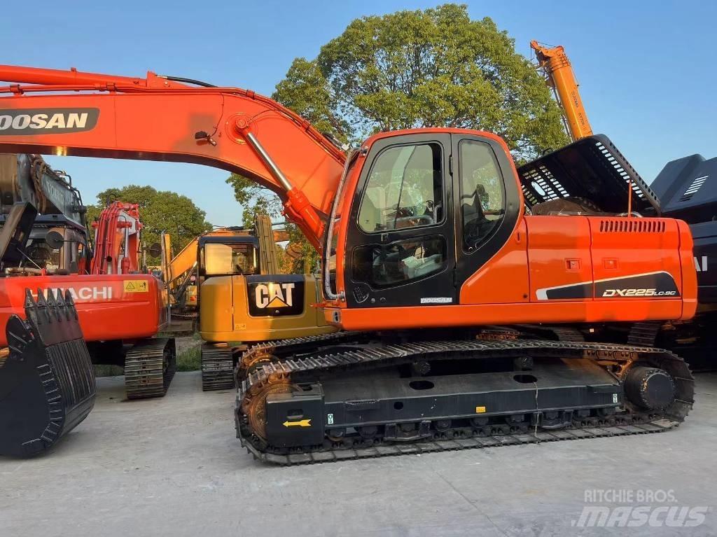 Doosan DX225LC-9C Koparki gąsienicowe