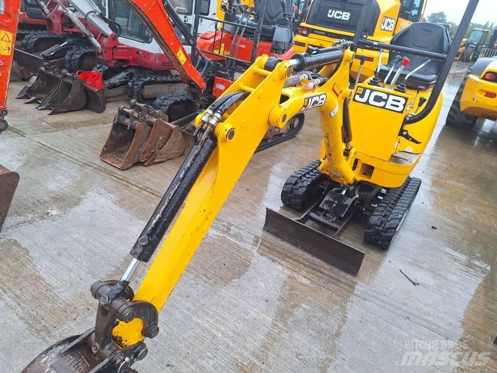 JCB 8008 Minikoparki