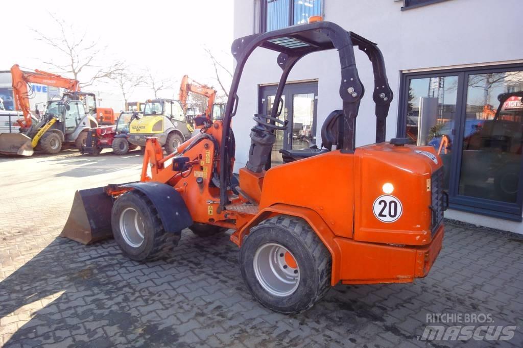 Schäffer 2436 Ładowarki kołowe