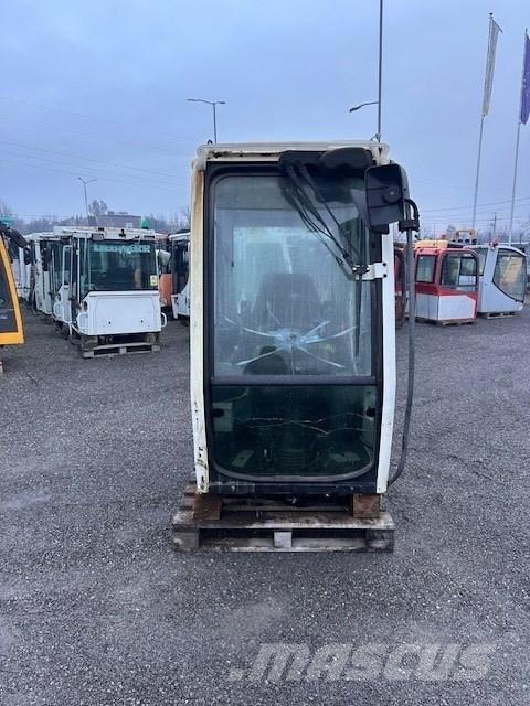 Liebherr A 314 CAB Kabiny i wnętrze