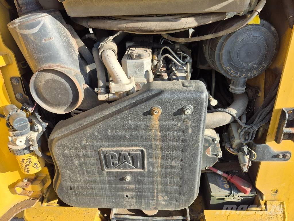 CAT 252 B 3 Ładowarki burtowe