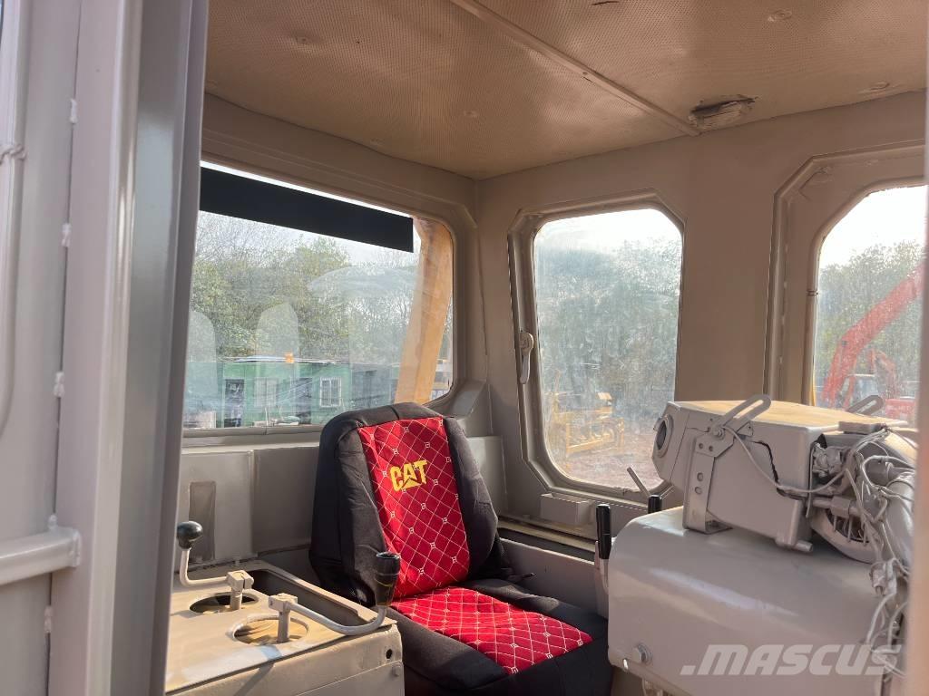 CAT D7G Spycharki gąsienicowe