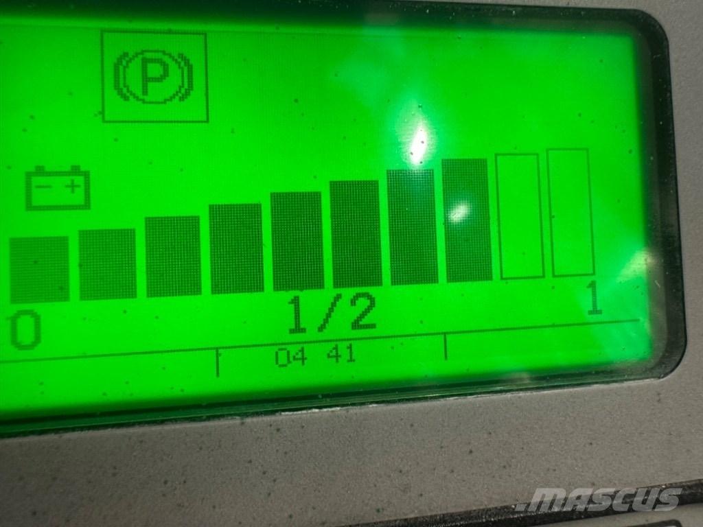 Combilift CB2500E Wózki elektryczne