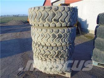  Däck 15,5x25 Opony, koła i felgi