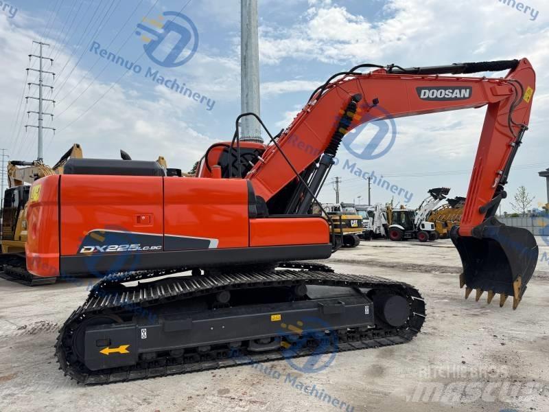 Doosan DX 225 LC-9C Koparki gąsienicowe