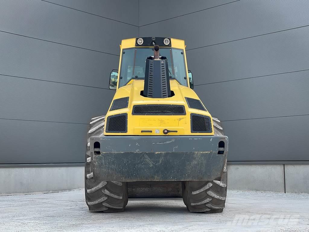 Bomag BW 216 DH-4i Walce jednobębnowe