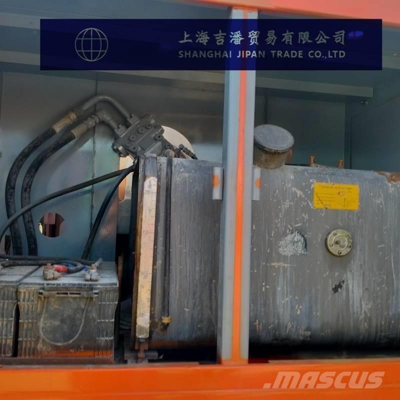 Hitachi KH 150-3 Żurawie gąsienicowe