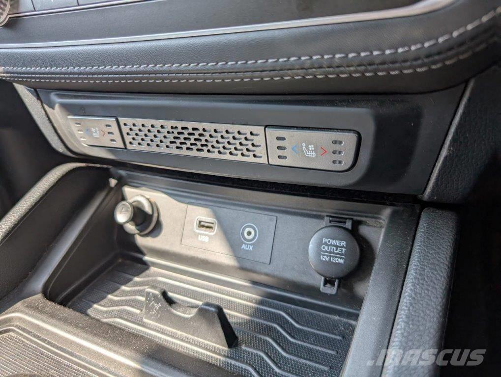 Ssangyong Musso Samochody osobowe