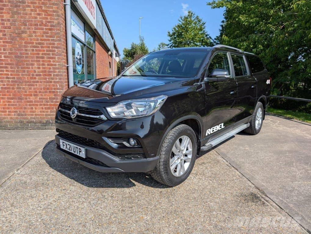 Ssangyong Musso Samochody osobowe