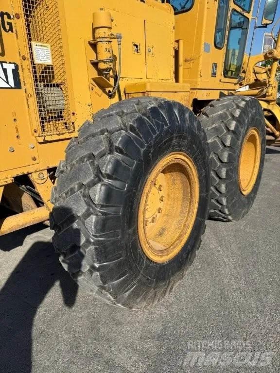 CAT 140G Równiarki