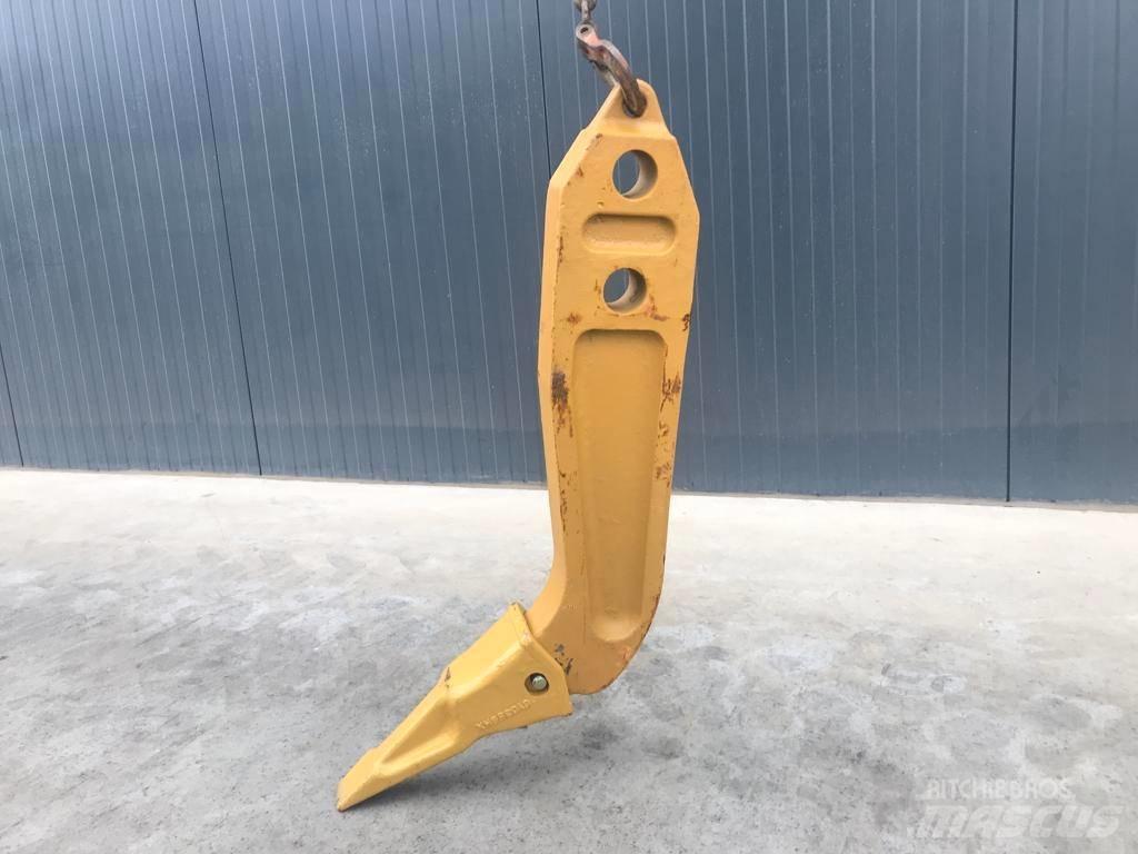 Komatsu D65 Shank Spulchniarki
