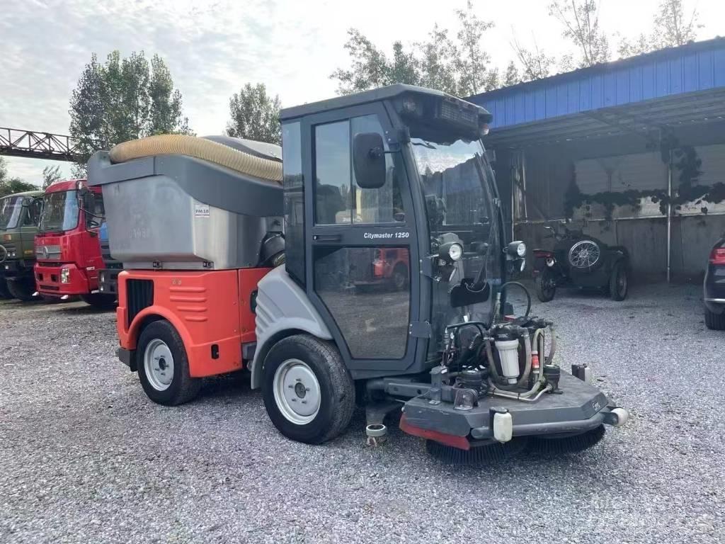 Hako Citymaster 1250 Zamiatarki - Zgarniarki - Odśnieżarki