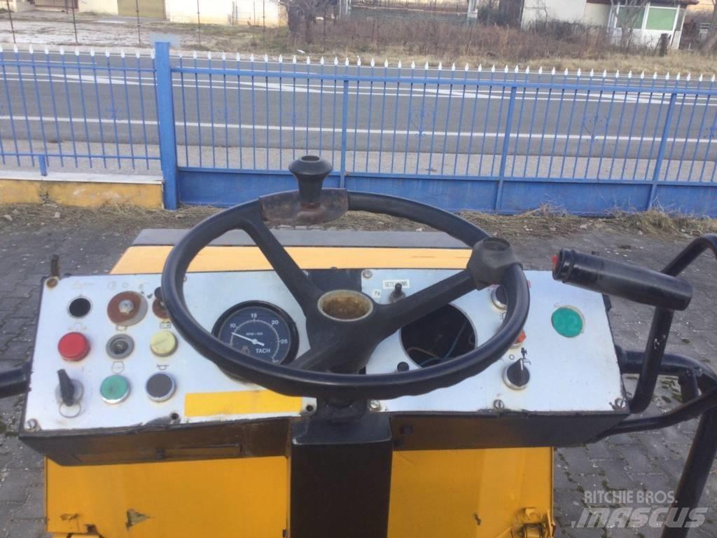 Dynapac CC 101 Walce dwubębnowe