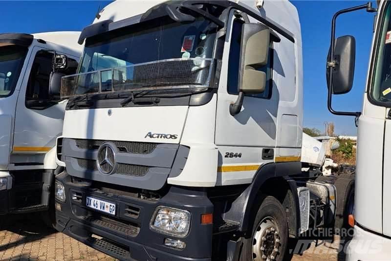 Mercedes-Benz 2644 Inne