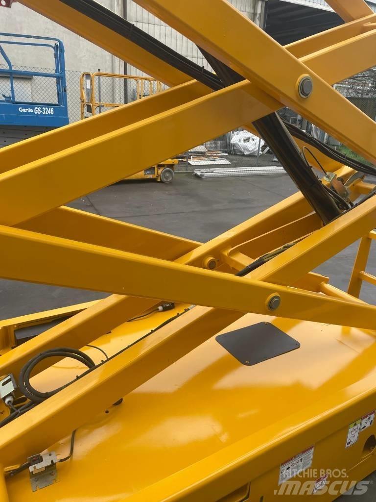 Haulotte Compact 12 Podnośniki nożycowe