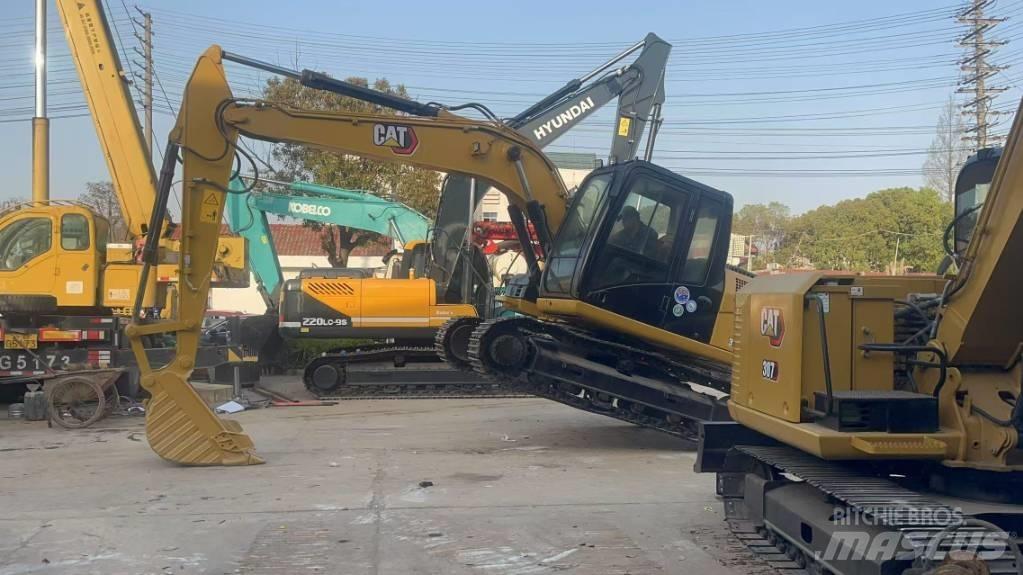 CAT 313 D Koparki gąsienicowe