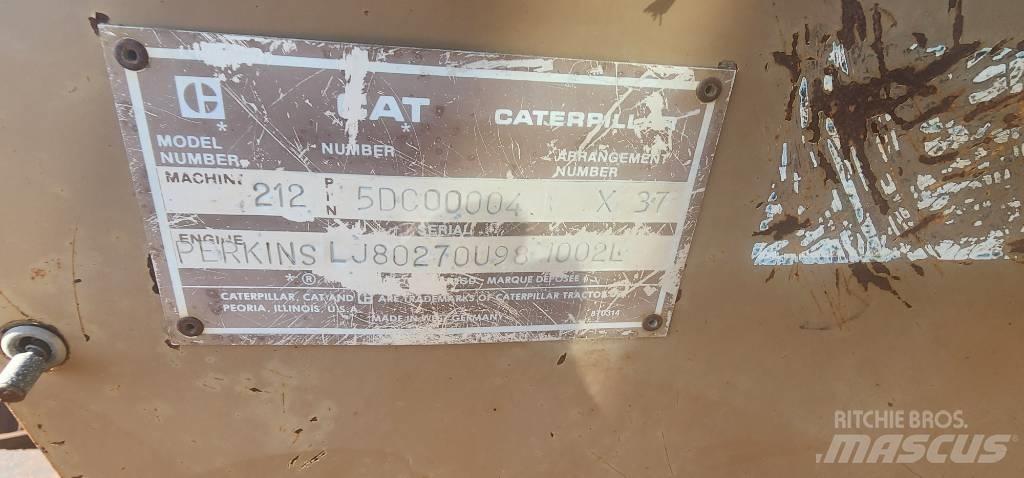 CAT 212 Koparki kołowe