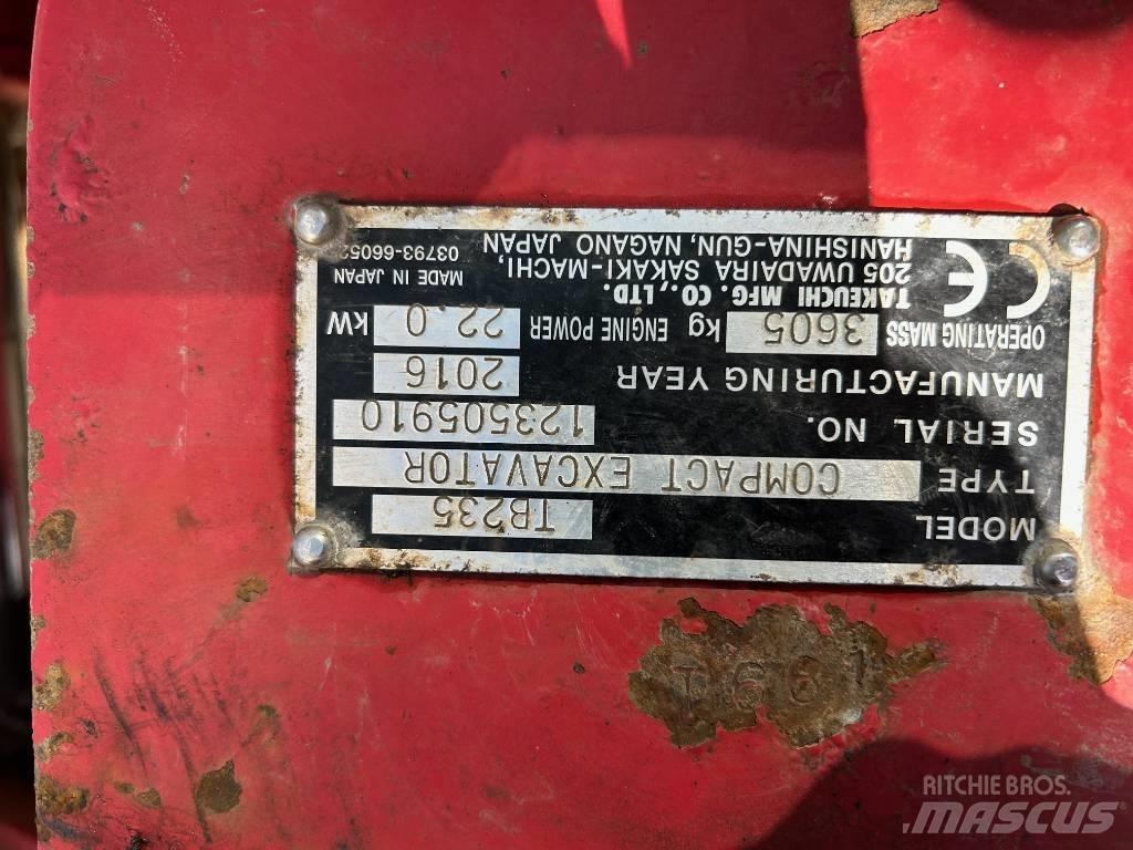Takeuchi TB 235 Minikoparki