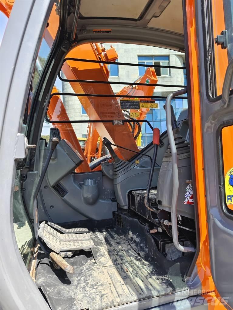 Hitachi ZX 75 Koparki gąsienicowe