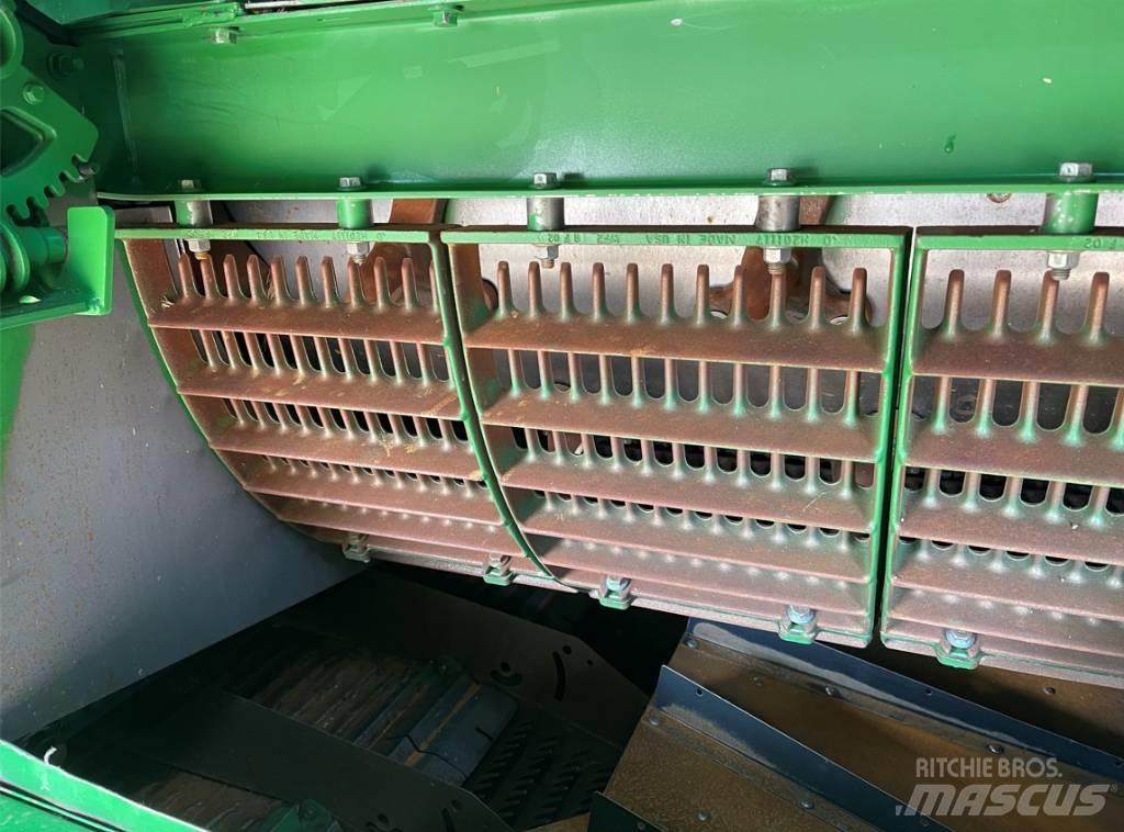 John Deere S 680 Kombajny zbożowe