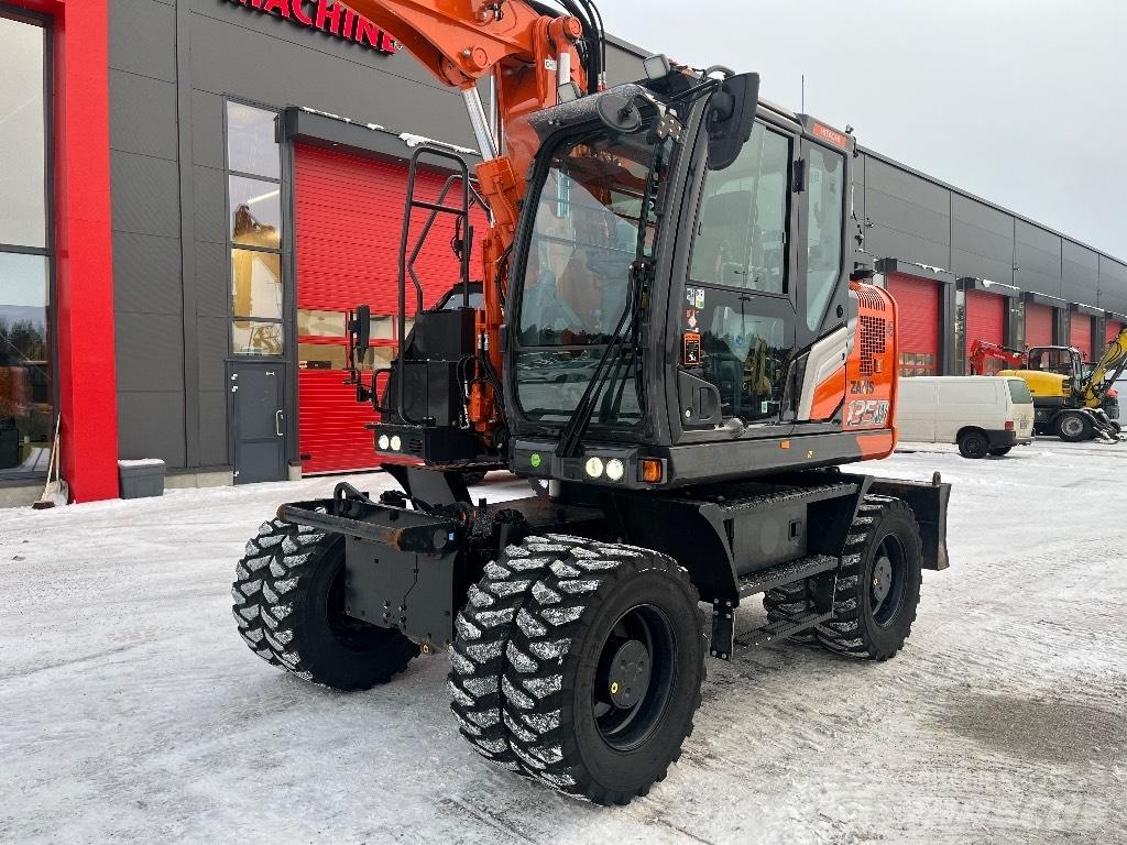 Hitachi ZX 135 W-7 Koparki kołowe