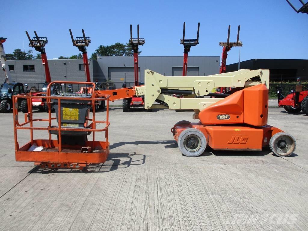 JLG E 400 AJPN (146) Kompaktowe samojezdne wysięgniki podnośnikowe