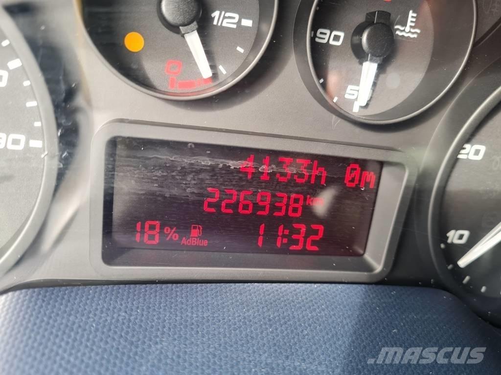 Iveco 70C 18 D brief Minibusy