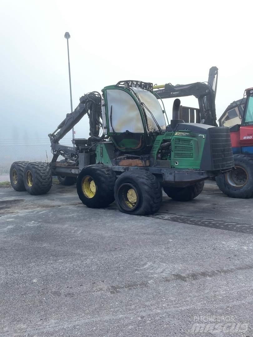 John Deere 1210E Forwardery