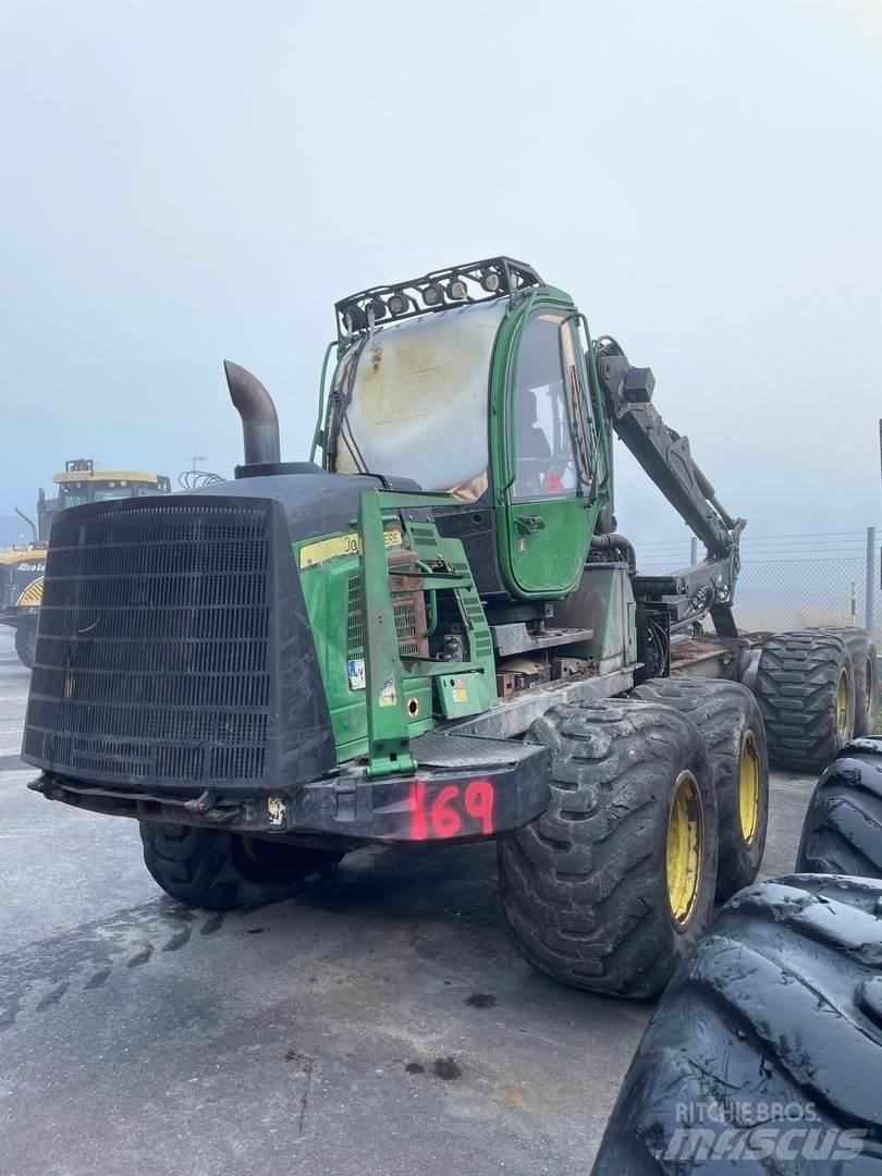 John Deere 1210E Forwardery