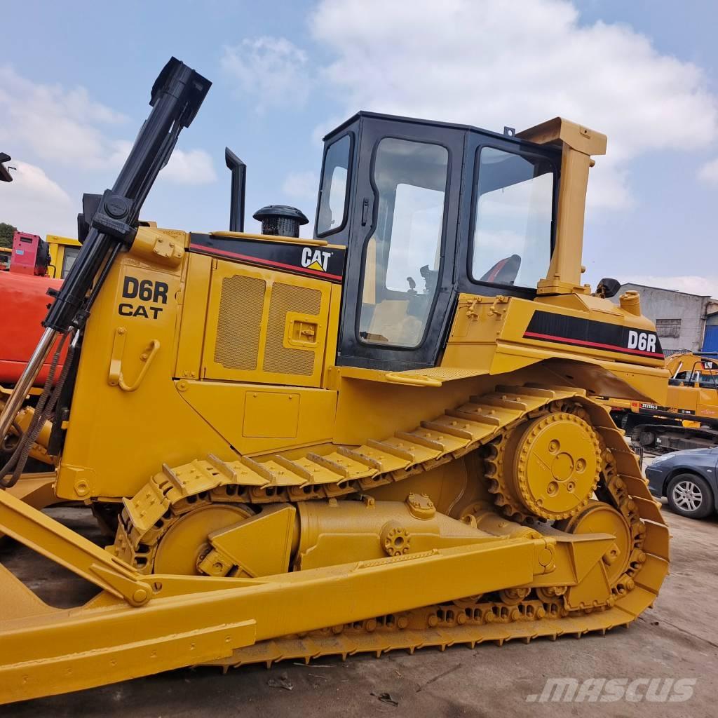 CAT D 6 R Spycharki gąsienicowe