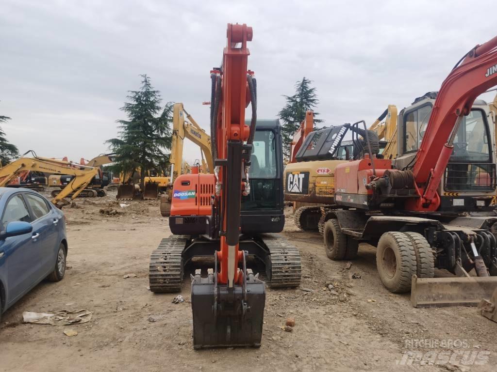 Doosan DX 60 Minikoparki