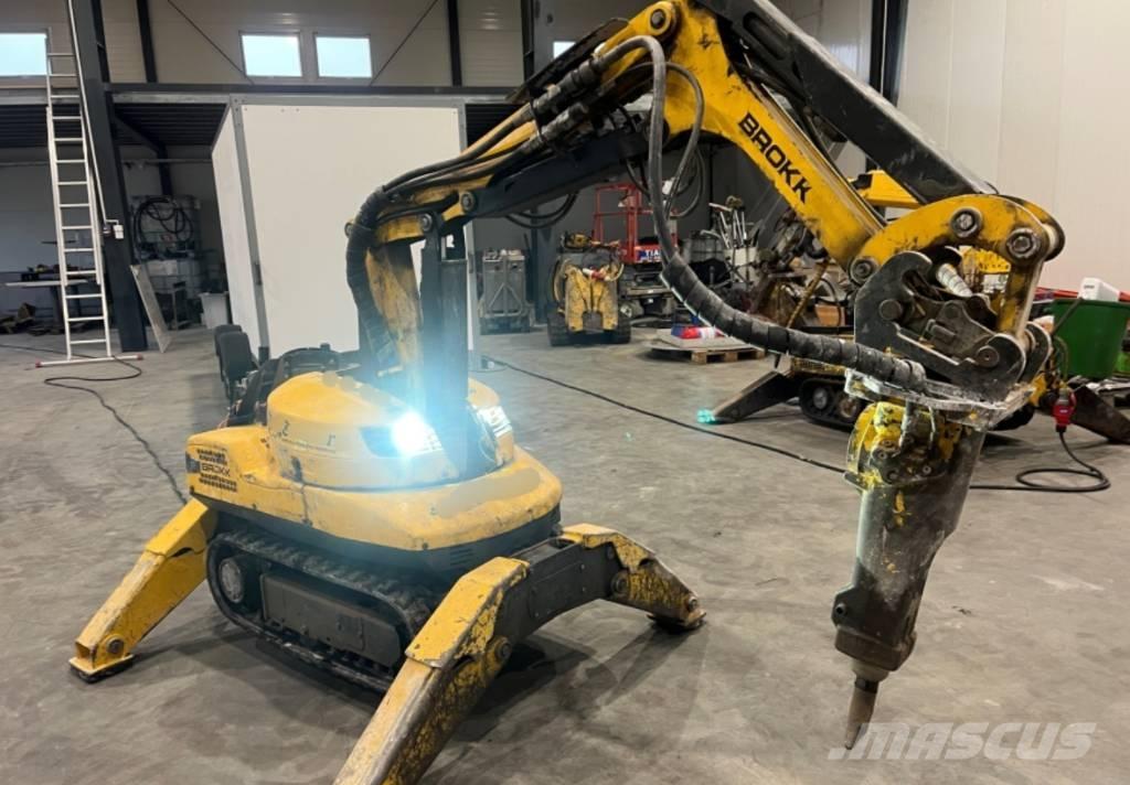 Brokk 110 Koparki wyburzeniowe