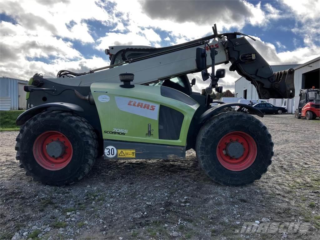 CLAAS 7055 Ładowarki rolnicze